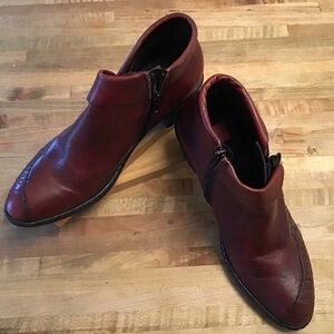 Rieker western style booties with side zippers and faux lacing 2”heels 38/7- 7.5